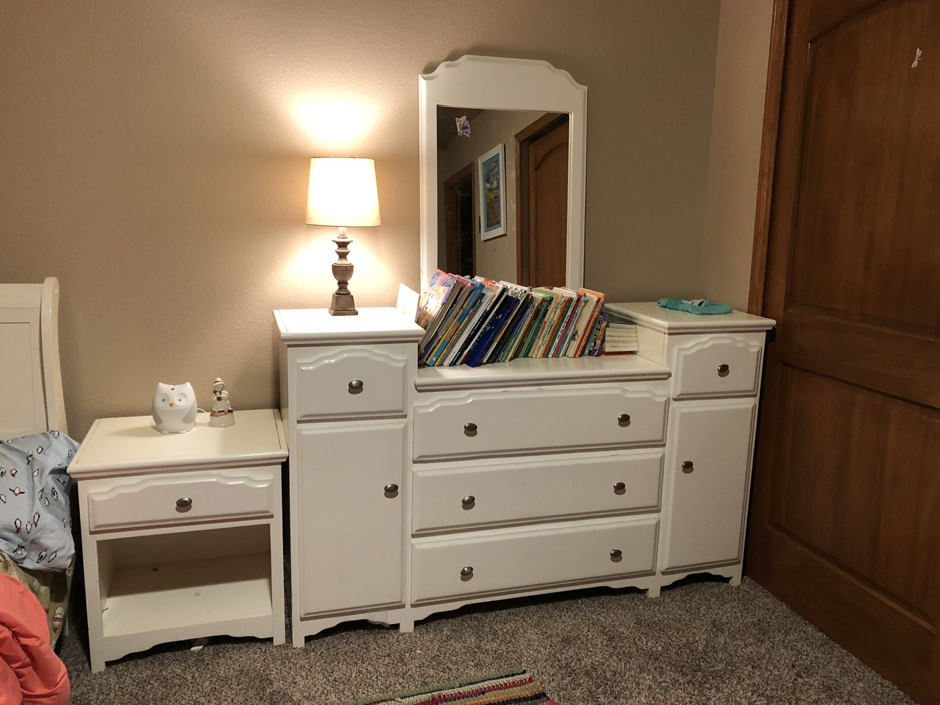 Price firm on set large dresser w/ mirror and night stand