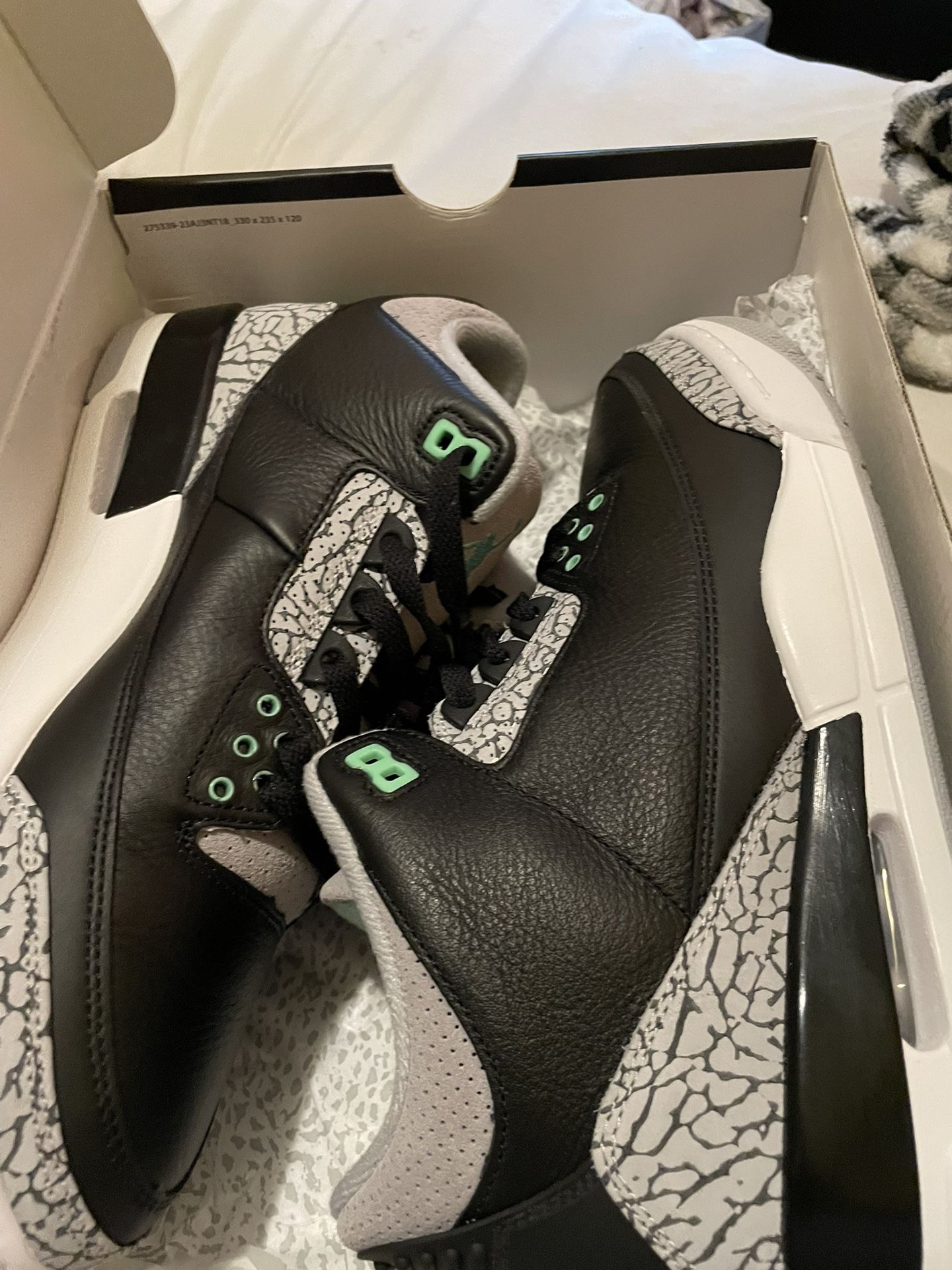 Jordan 3 Green Glow
