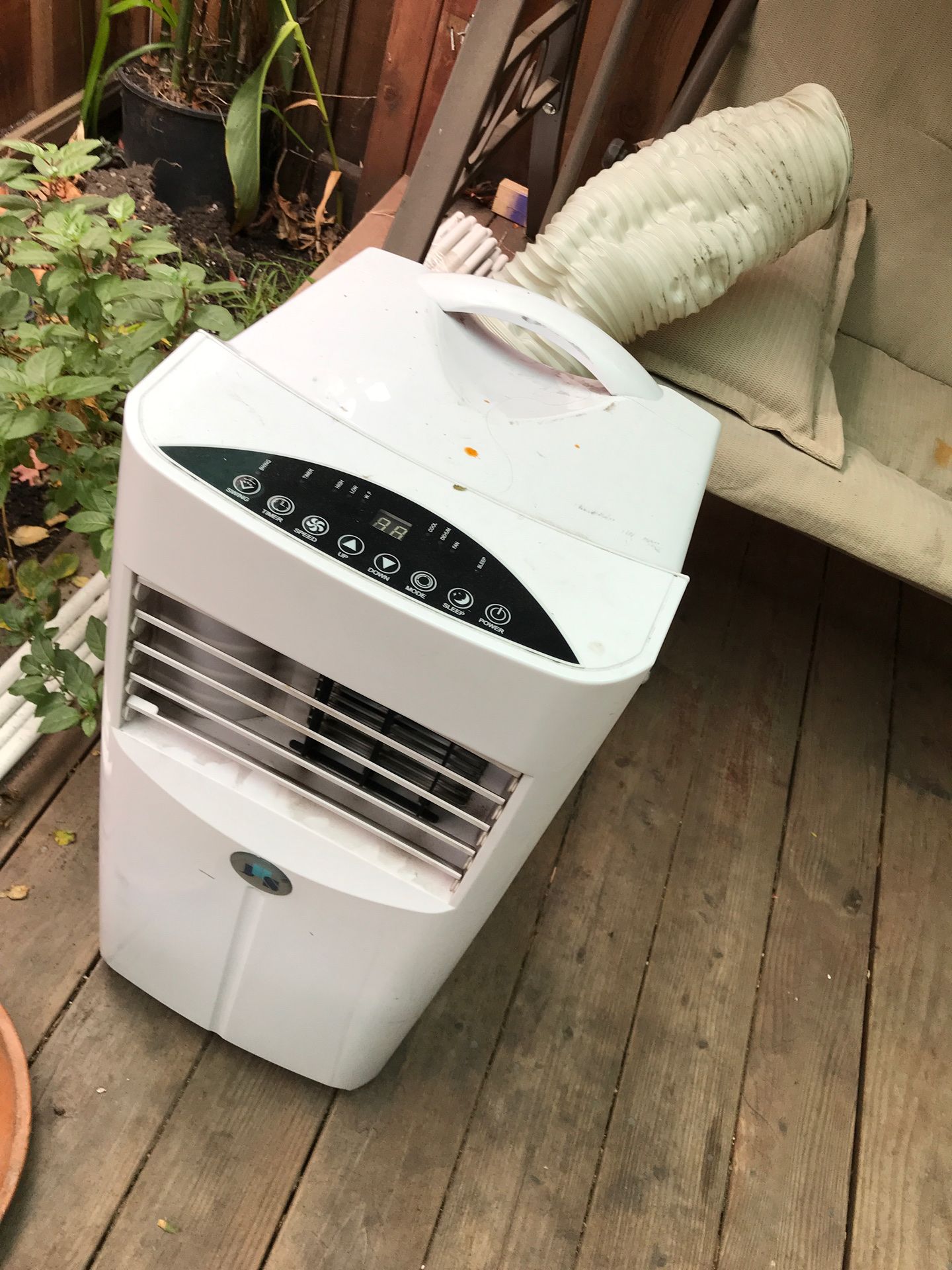 Portable air conditioner