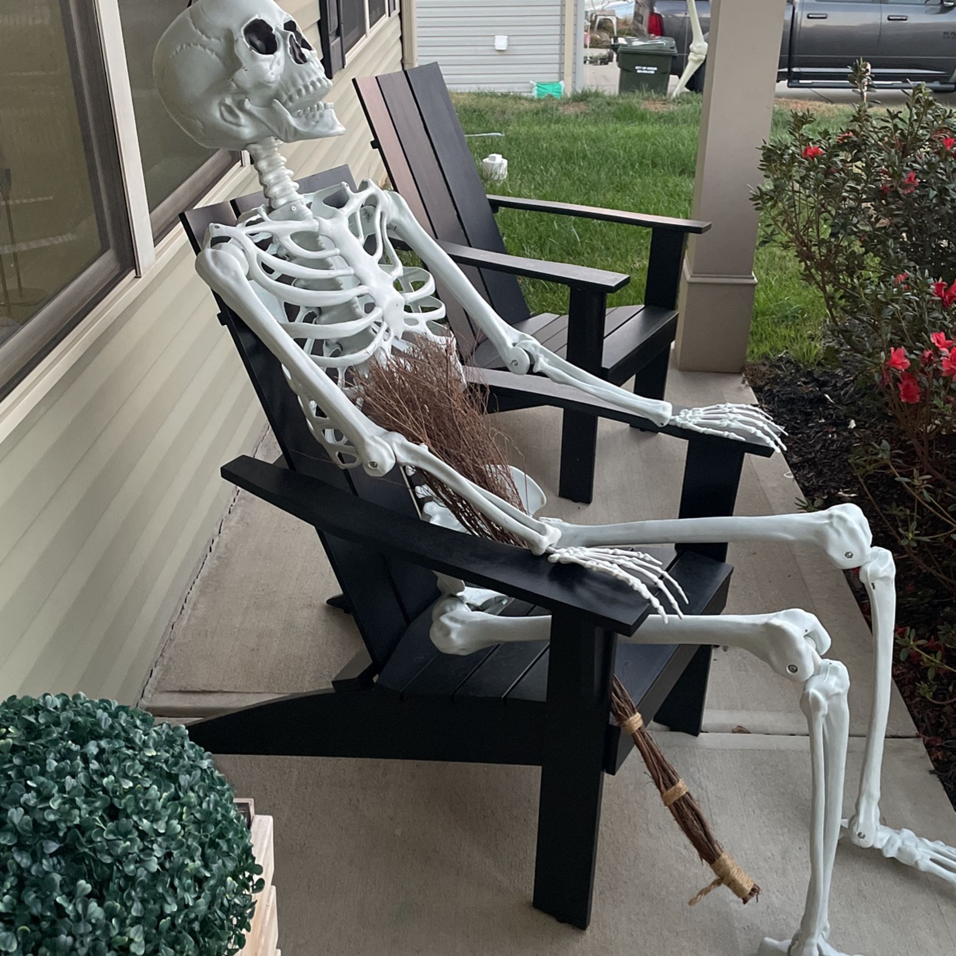 Halloween 10 Foot skeleton