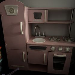 Play Kitchen