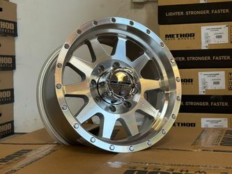 4x 18” NEW METHOD MR301 machined wheels 8x6.5 18mm Fits Ram 2500 3500 Chevy gmc Hd 8x165.1