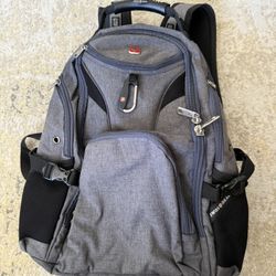 SwissGear Travel Gear 5977 Scansmart TSA Laptop Backpack for Travel, School & Business - Fits 17 Inch Laptop – (Grey)