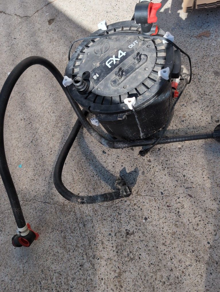 Fluval Fish Tank Filter FX4.  2 Available $100 Firm No Less
