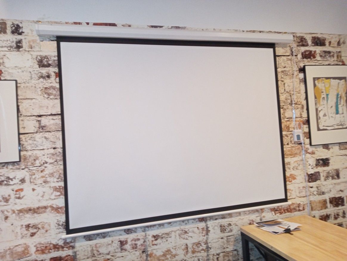 Projector Screen Automatic With Remote $150
