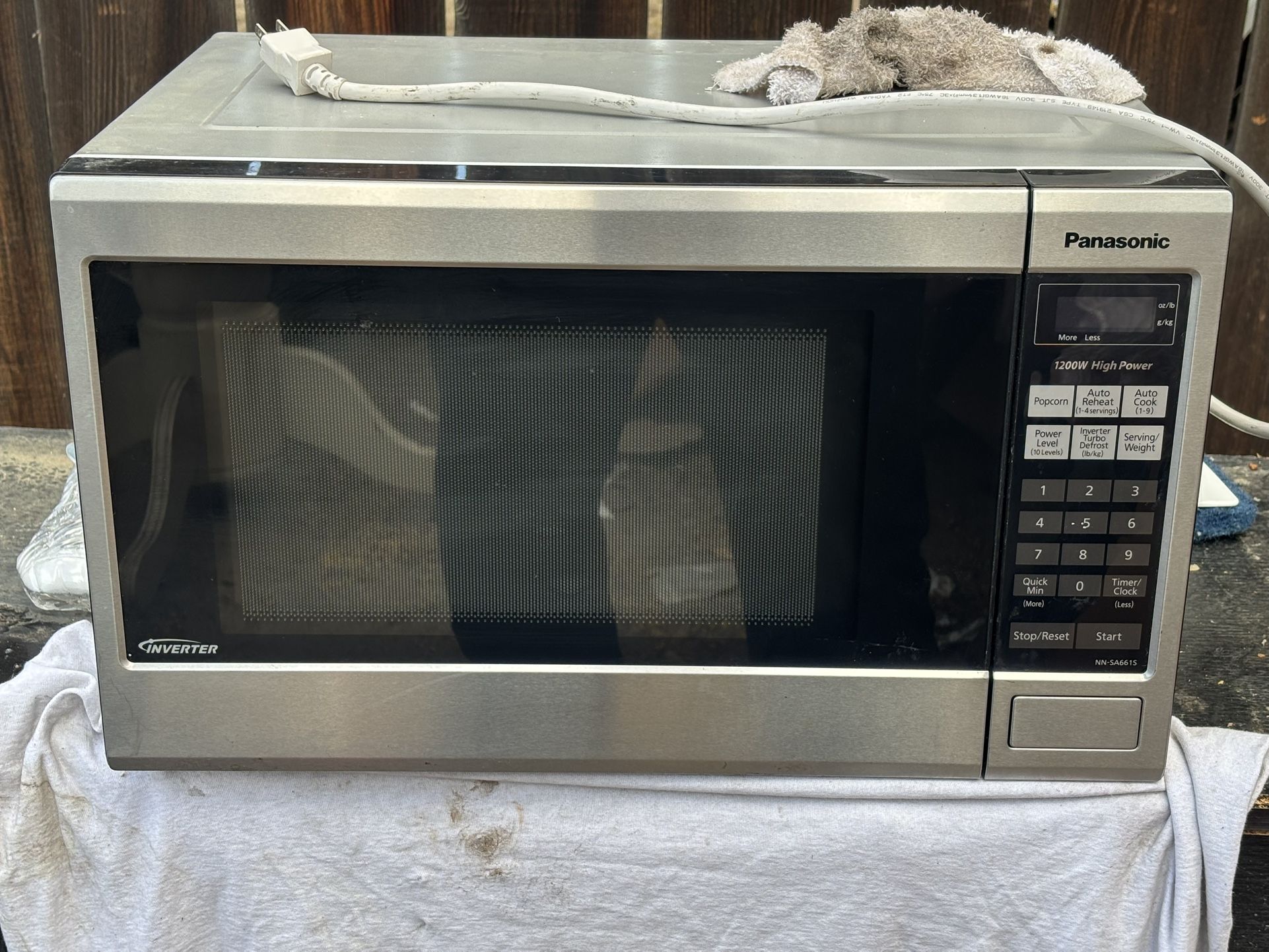 Panasonic Microwave 1200 Watts