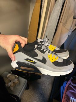 Air Max 90 “Classic Batman” size 12