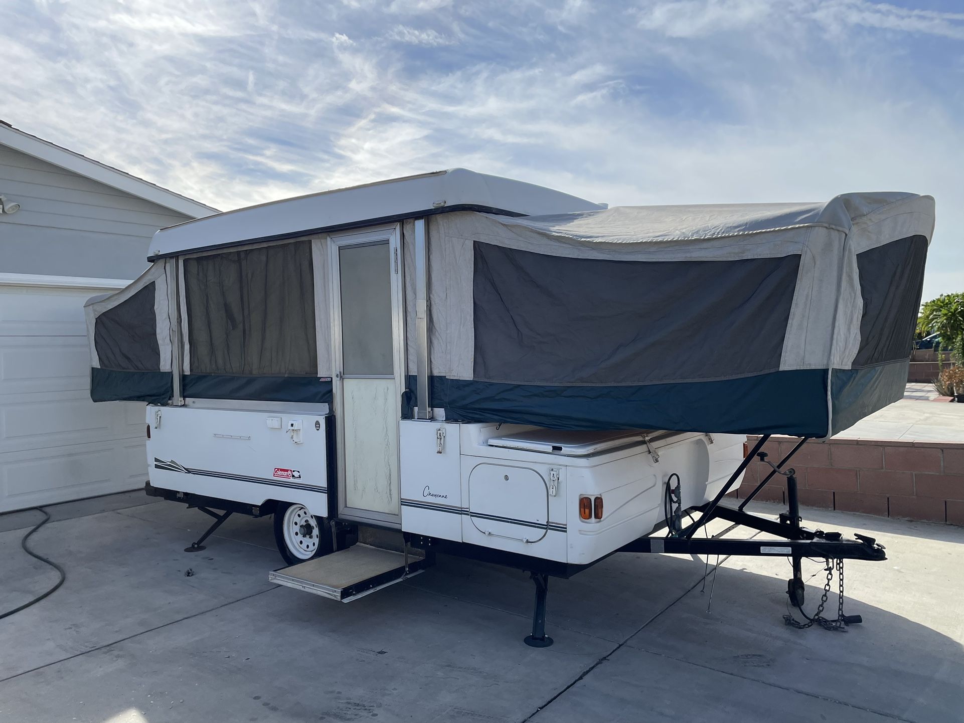 2008 Coleman Cheyenne PopUp Tent Trailer! for Sale in City Of Industry