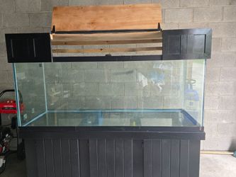 225 gallon  tank and stand