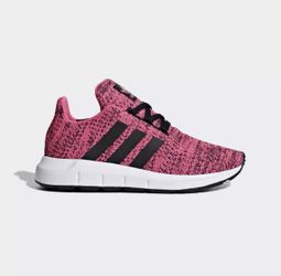 Adidas Swift Youth Size 3 BNIB