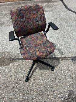 Steelcase Leap v1 Office Chair With Vintage Pattern