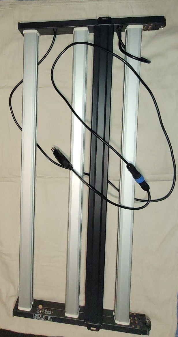 Growers Choice ROI-E680s Led Grow Light