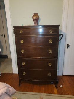 Dressers & Night Stands