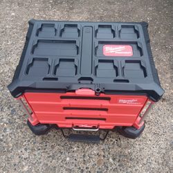 Milwaukee Pack Out drawer Box & Utility Cart Excellent Condition. Many Other Tools. For Pick Up Fremont Sea. No Low Ball Offers Please. No Trades. 
