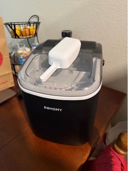 Ice maker