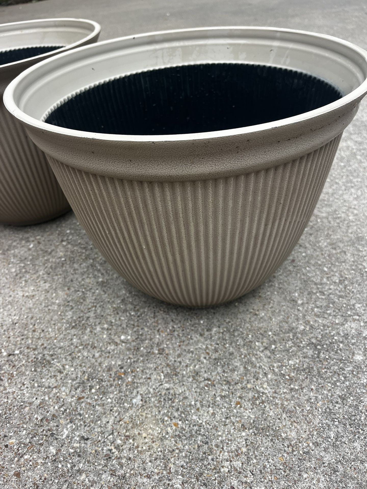 2 New Thick Fibre Plastic Flower Pots.  S.W.Arl