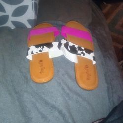 Woman Sandals 🩴 Size 11