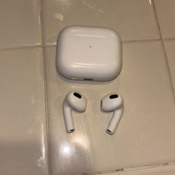 Apple AirPods (3rd Generation)
