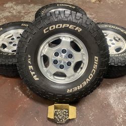 Chevy And GMC Wheels LT285/75/16” Cooper 