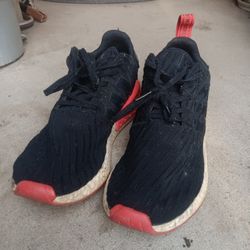 !! Men's Shoes Adidas  Boost  Size 10.5