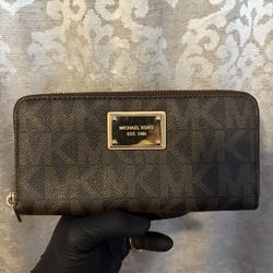 Michael Kors Wallet🔥🔥