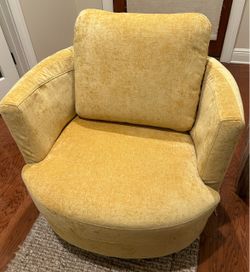 Swivel Barrel Chair