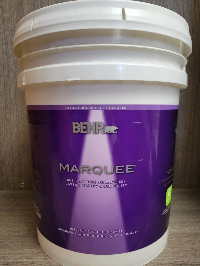 Ultra Pure White  Eggshells 