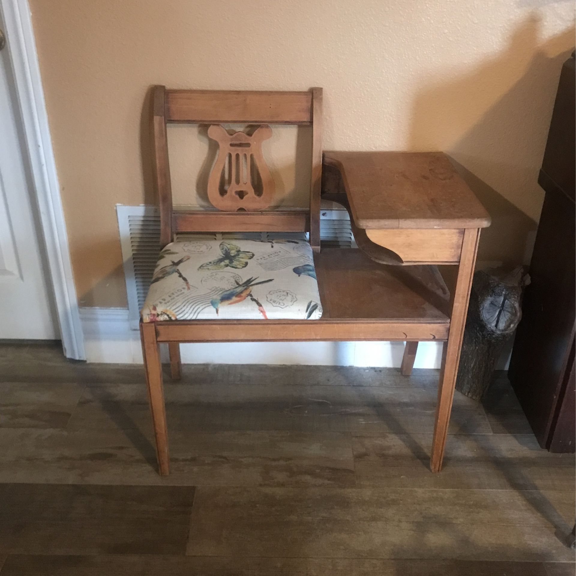 Antique Desk/chair 
