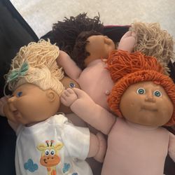 Collectible Cabbage Patch dolls 