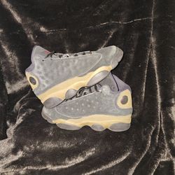 Size 5.5y- 15. Jordan 13 Retro Olive