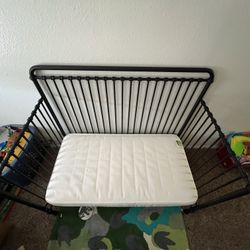 crib/toddler bed