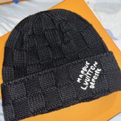 LOUIS VUITTON Damier Snug Beanie Black