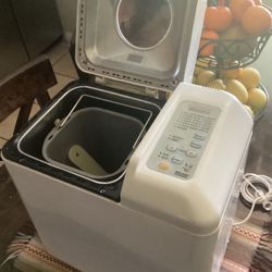 Bread maker By WELBILT