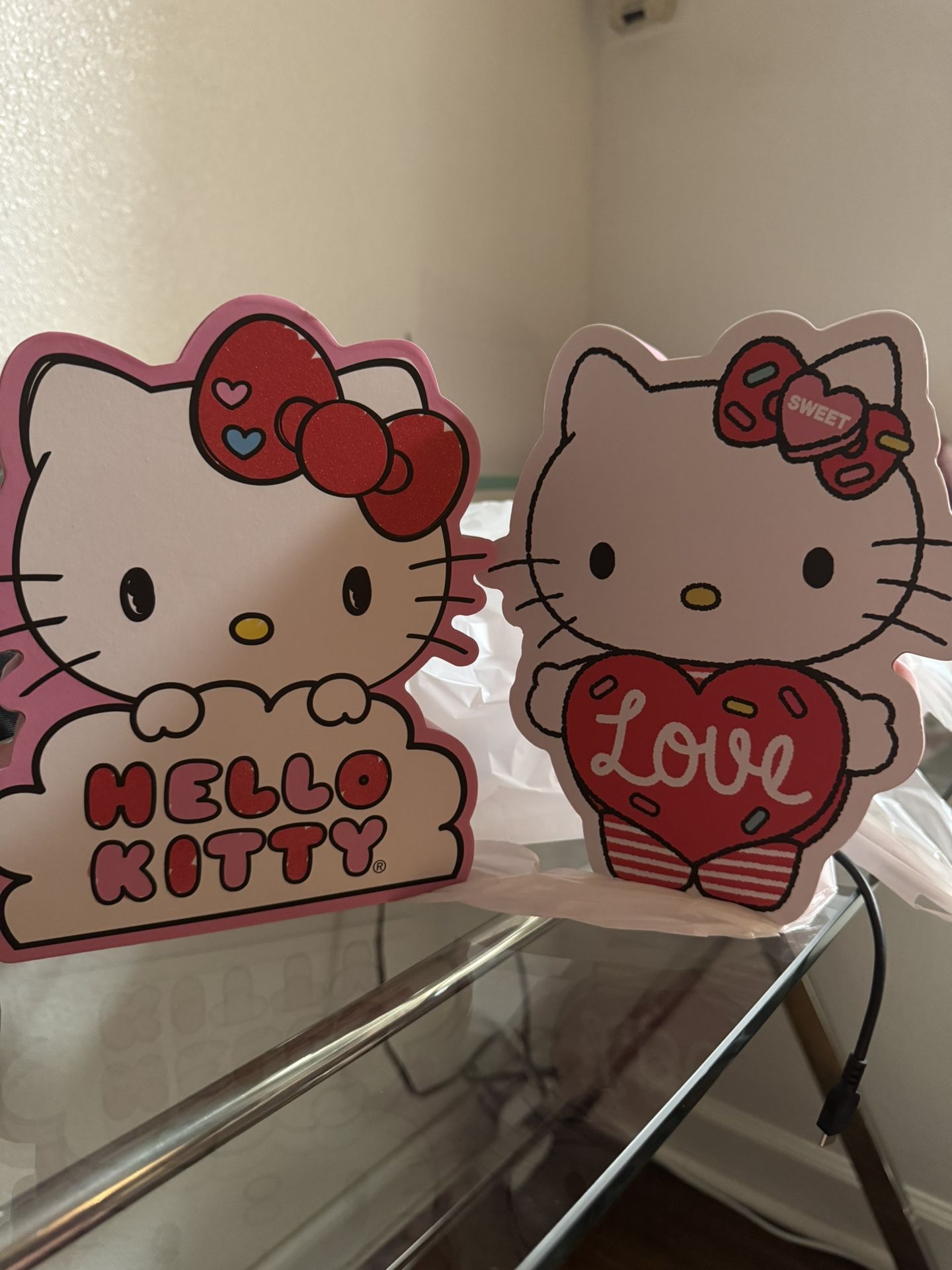 Hello Kitty Decor