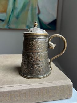 Small Vintage Ornate Brass Lidded Decorative Tankard ( H5" )