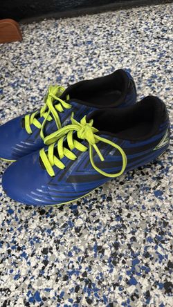 Soccer cleats