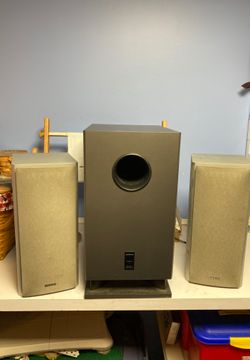 Onkyo 3 piece powered subwoofer bookshelf speaker system