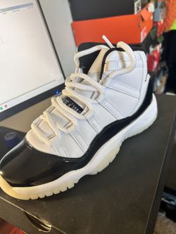 Shoes with Boxes for Sale 