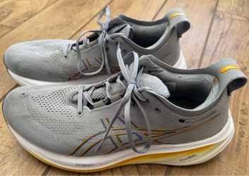ASICS Gel-Nimbus 26 Running Sneakers Men’s 12