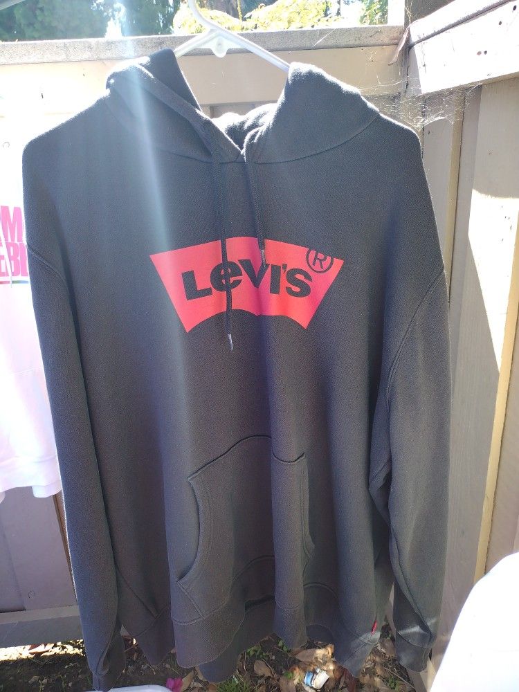 Levi's Sweater 