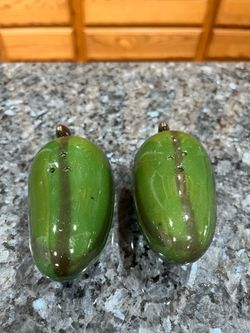 Vintage Green Chili Peppers Salt & Pepper Shakers.  Size approximately 2 inches tall and  3 1/2 inches long.  Preowned good condition.  Has been on di