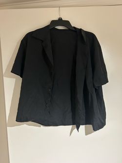 Black Short Sleeve Button-Up cropped