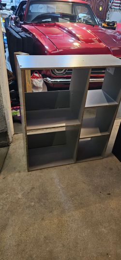 Storage shelf