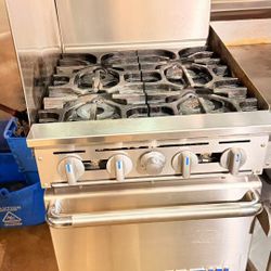 commercial Imperial 4 burner stove & Oven