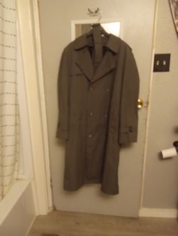 Men's Vintage Botany 500 Trench Coat With Zip Out Liner