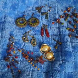 Lot Of 8 Earrings