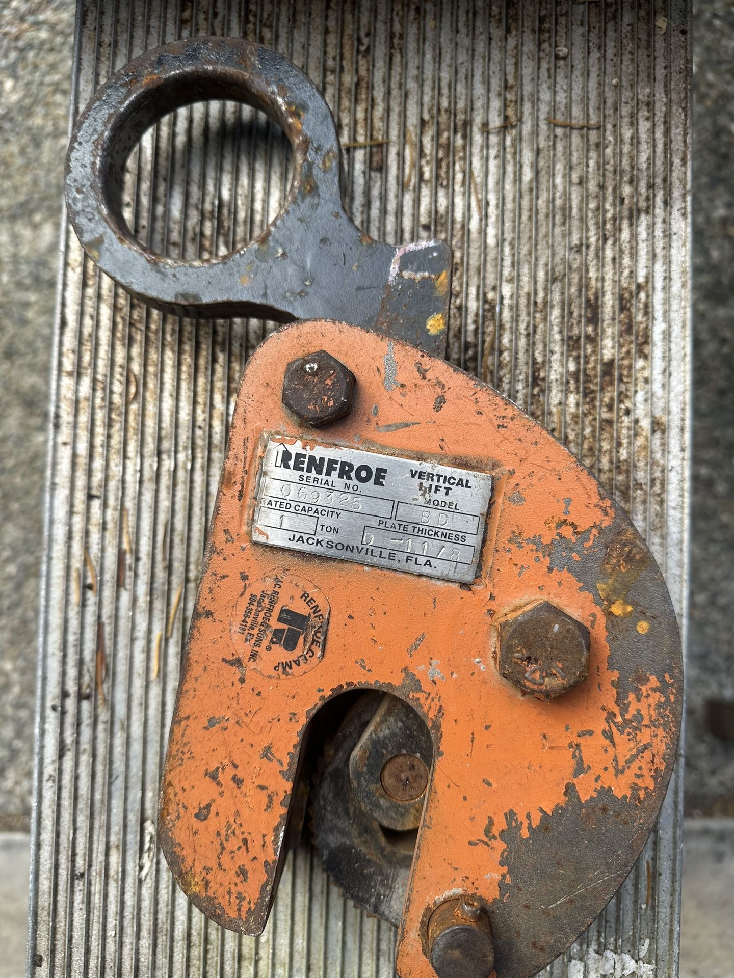 Renfroe Steel Plate Picker