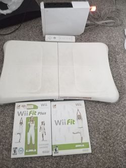 WII FIR 1 AND 2 AND BOARD. M0DDED WII FOR SALE. 22 GAMECUBE 22 WII GAMES.
