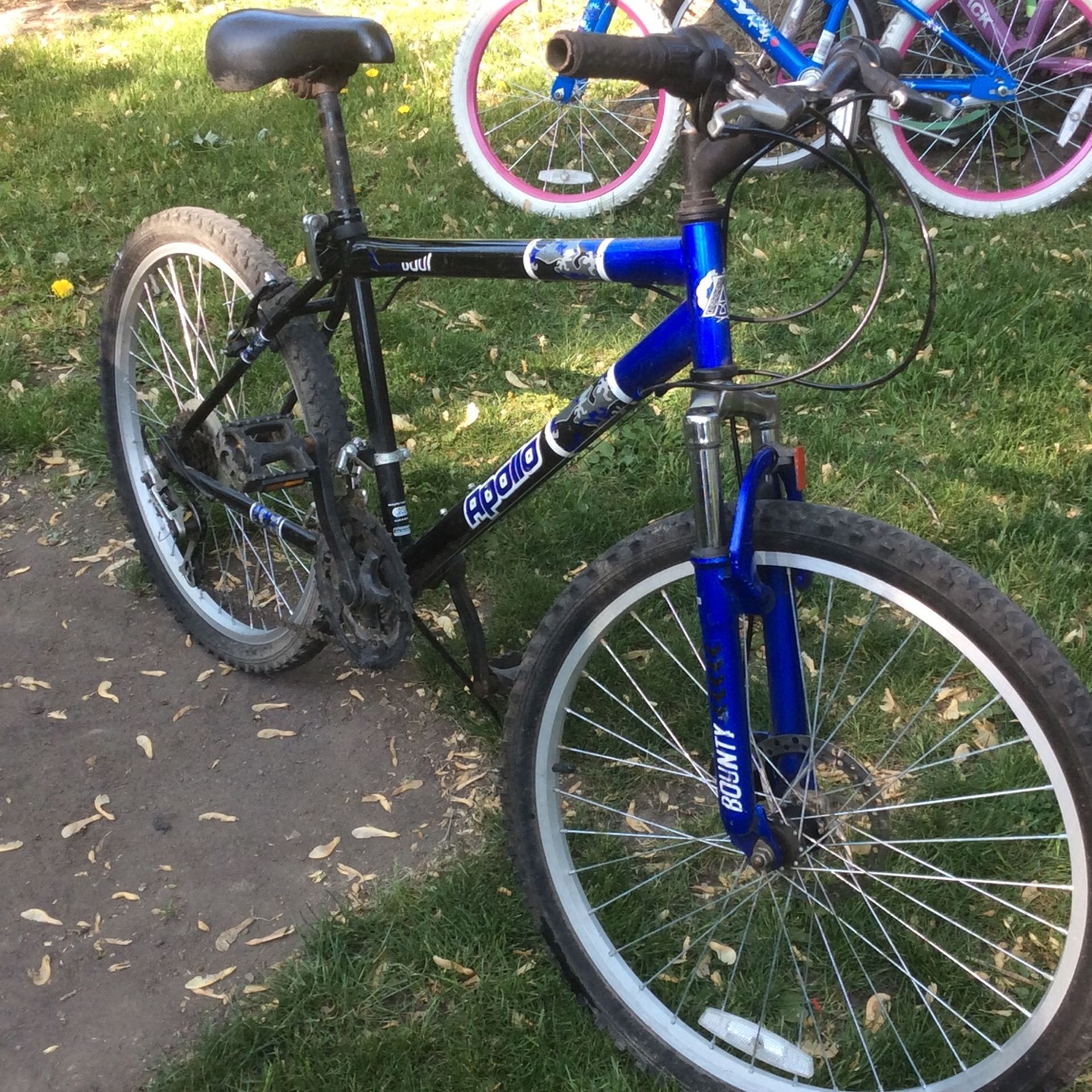 Apollo bounty bike sale