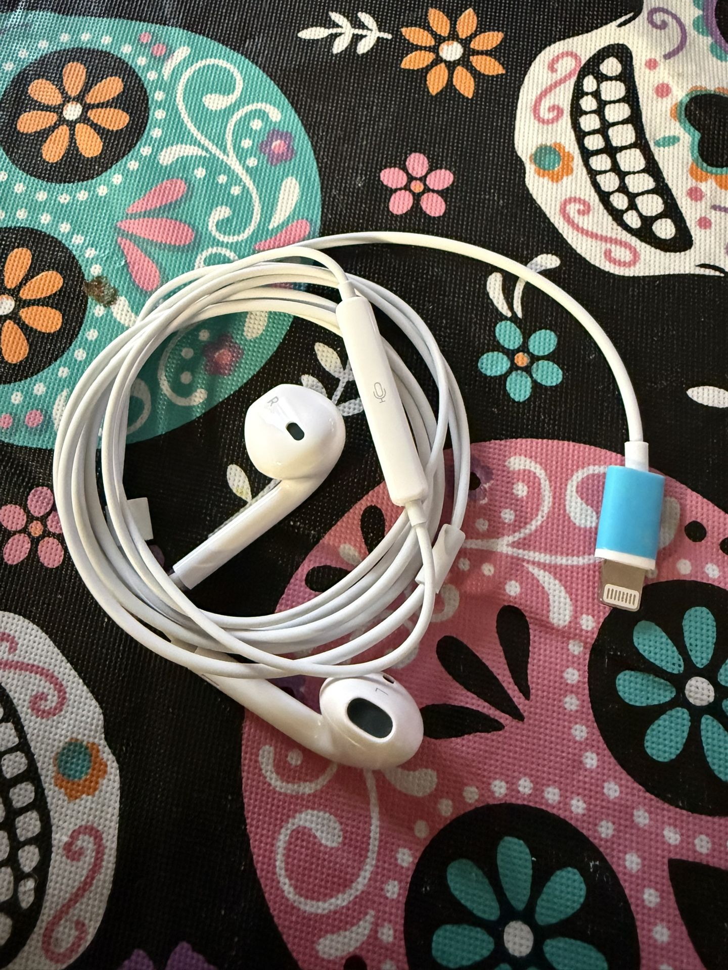 iPhone Earphones- Set Of 2 (White)